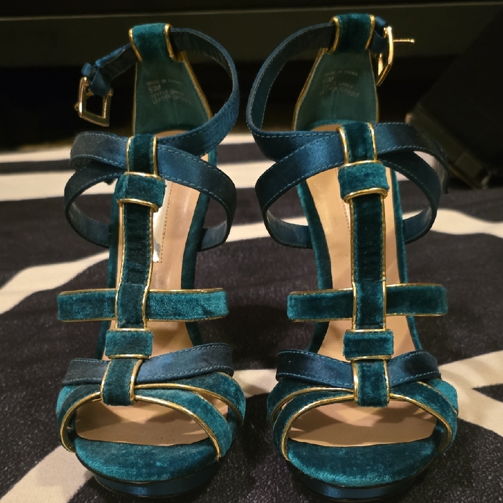 Elegant Teal Strappy Heels Brand New No Box